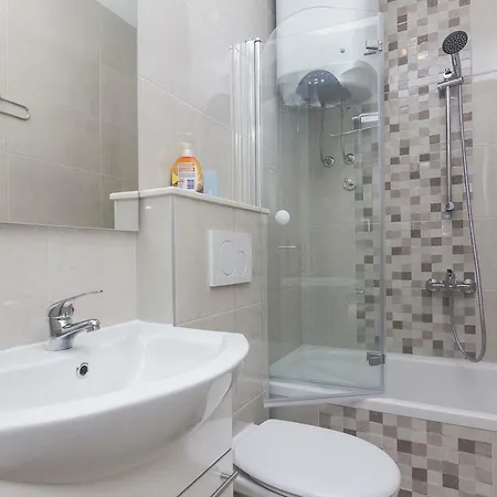 A&b 3* ماكارسكا