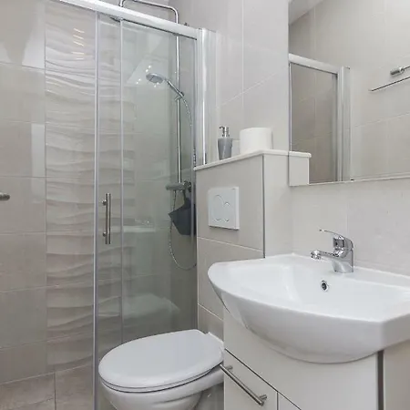 A&b Guest house