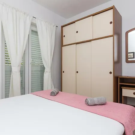 A&b Guest house